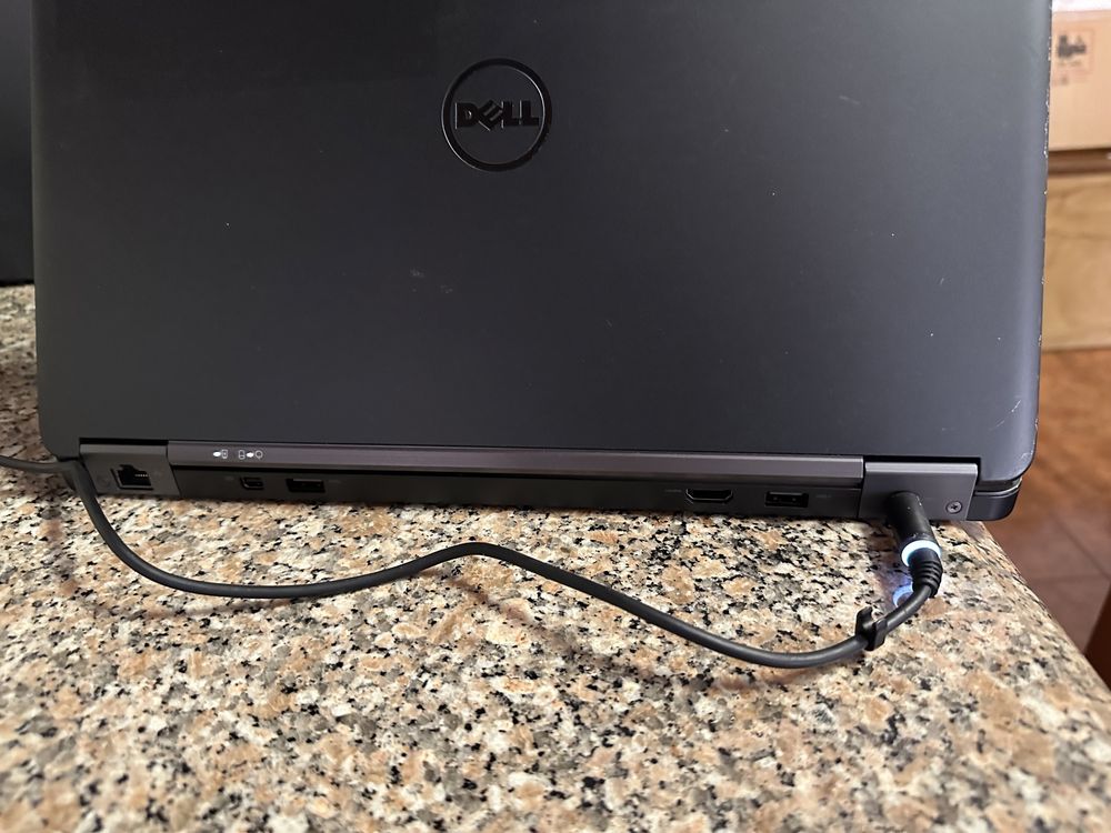 Dell Latitude e7450 (i5-5gen, 8GB ram, 120GB SSD, FHD)