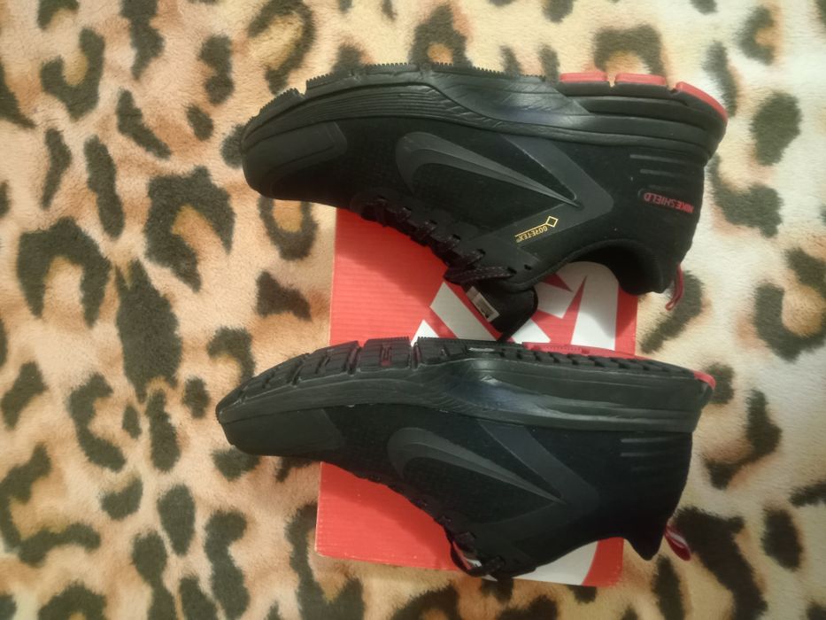 Зимові кросівки Nike Gore-tex 41-42