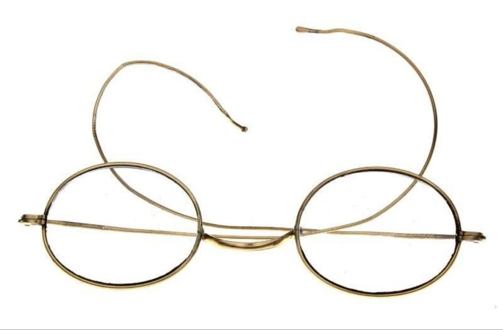 Oculos com armação em ouro 14 kt. Sec. XIX