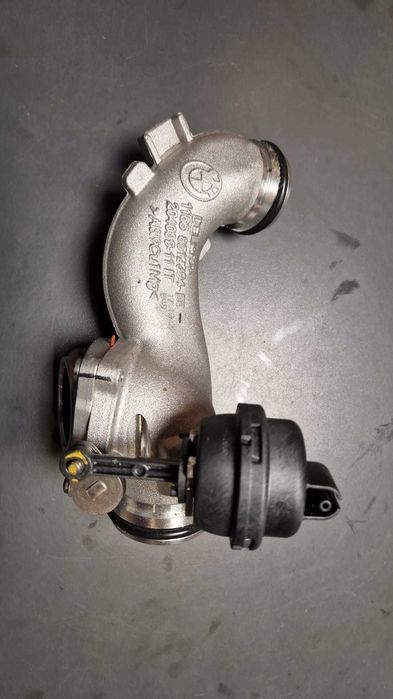BMW Rura przyłączeniowa TURBO N57  F10 F11 F30 F01 F06
