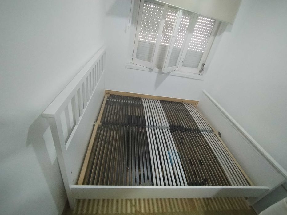 Cama IKEA Hemnes na cor branco