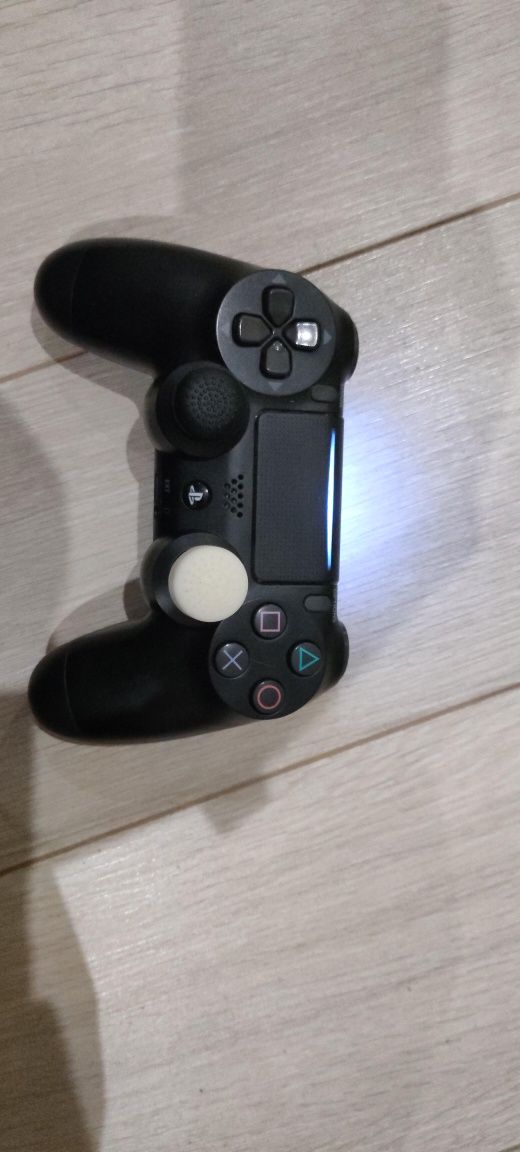 PlayStation 4, Dualshok 4 - 2 шт.