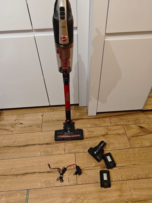 Odkurzacz pionowy bezprzewodowy Hoover