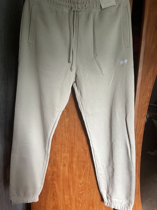 Штани, хорошої якості, ніразу не ношені, нові