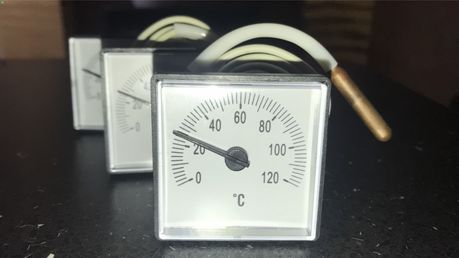 Термометр квадратний капілярний 45Х45