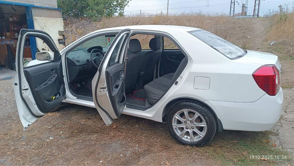 Джилі МК бензин на ходу