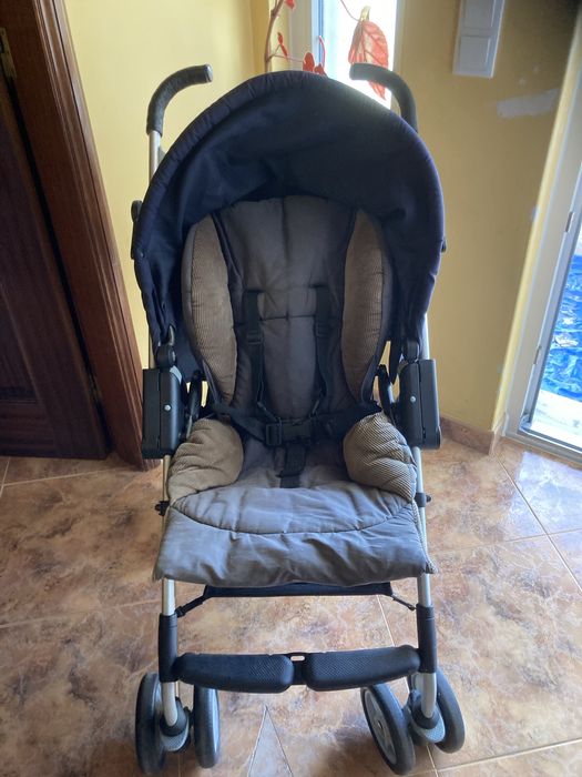 Carrinho de bebé em bom estado