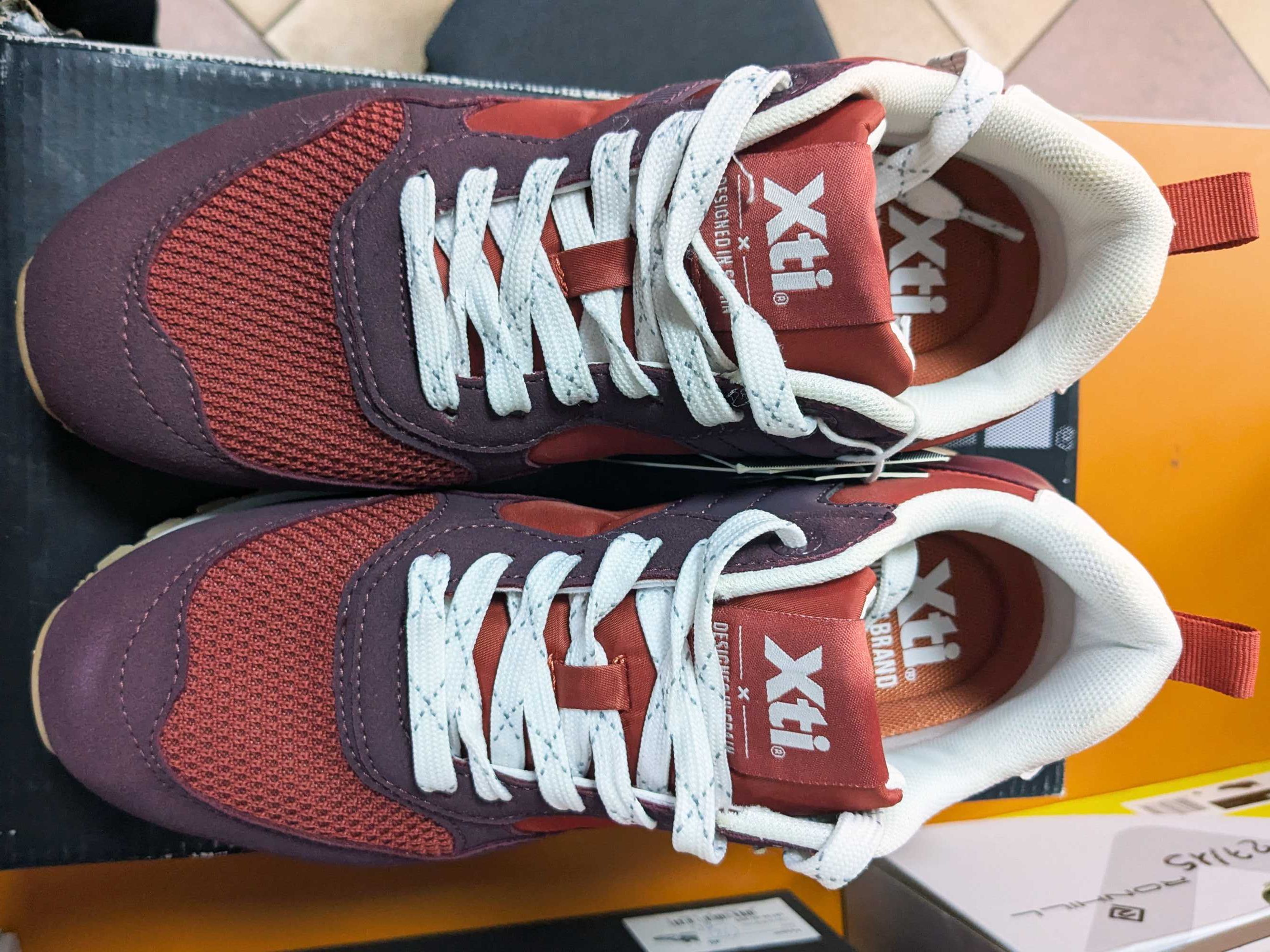 Xti Sneakersy buty sportowe bordowe rozm. 40