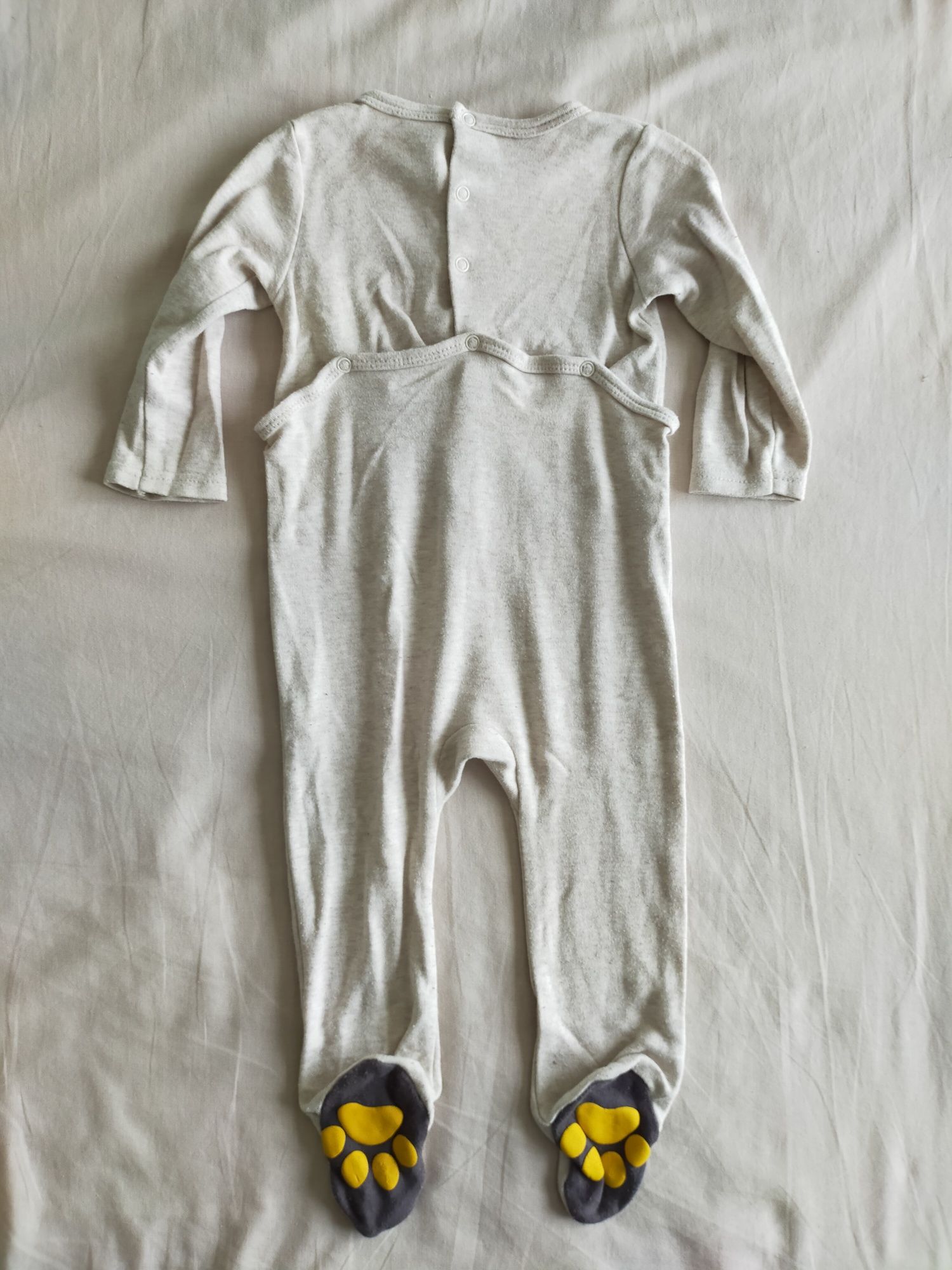 Pijama com pés 9-12M