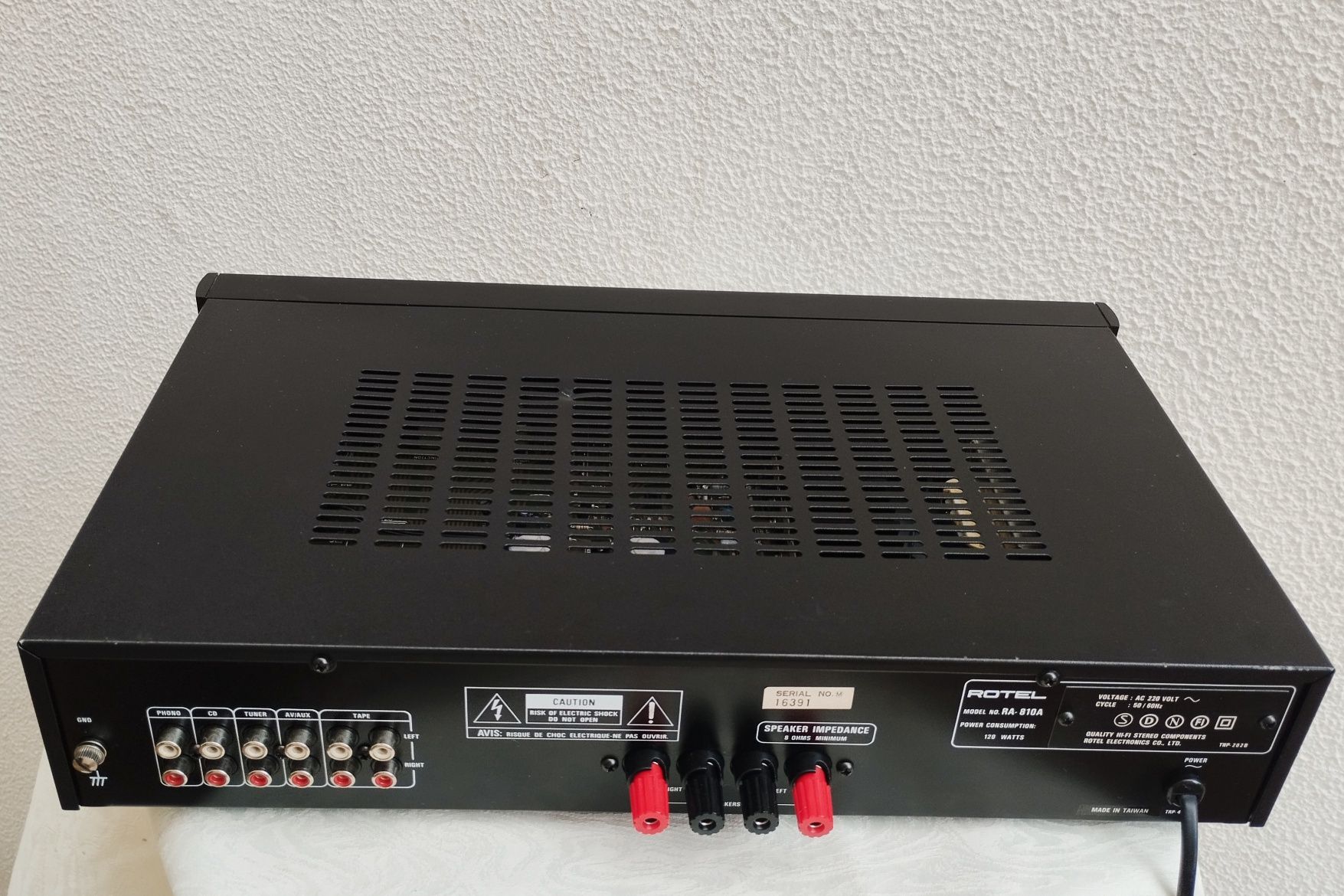 Rotel - Stereo Integrated Amplifier RA 810A