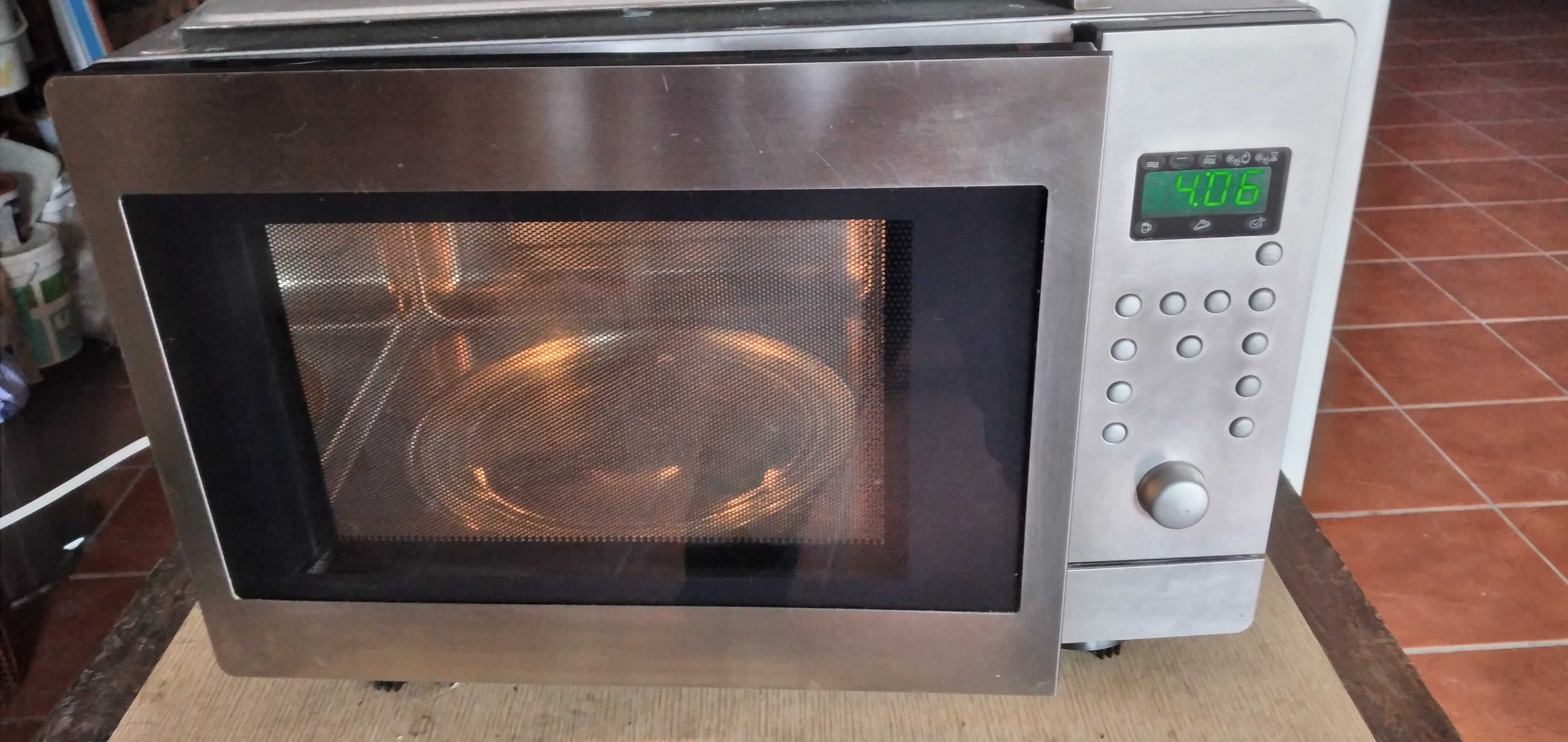 Microondas encastre Inox C/Gril SMEG
