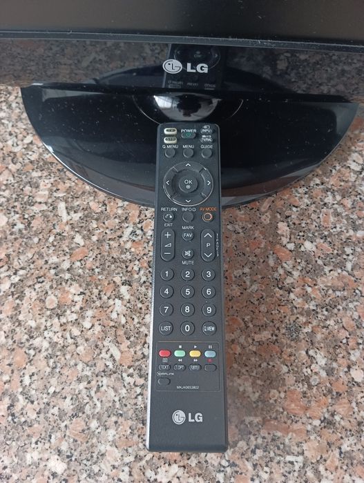 Tv lcd LG 24 " como nova