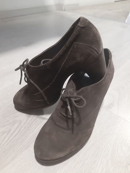 Sapato senhora castanho