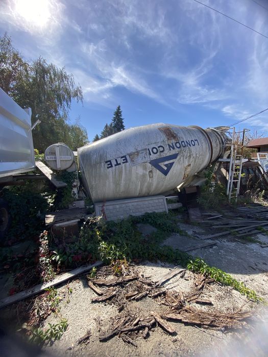 Бетонозмішувач 9 кубів 2009 рік демонтований після пригону з закордону