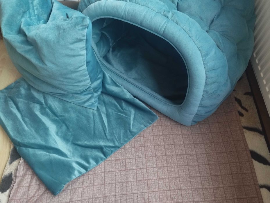 Лежак для собак та котів. М'яка хатинка для домашніх улюбленців