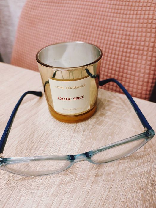 Sprzedam piękne okulary VOGUE ze szkiełkami 1.5 dioptrii do bliży