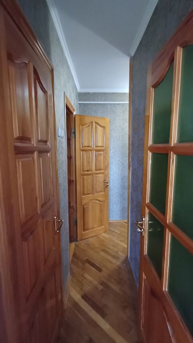 Продаж трикімнатної квартири по.Пр. Миру в Чернігові