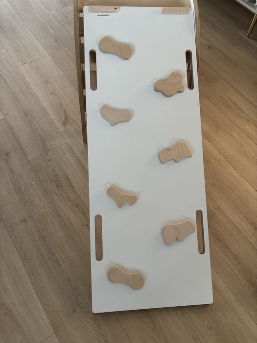 Bujak montessori ze zjezdzalnia/scianka wsponaczkowa