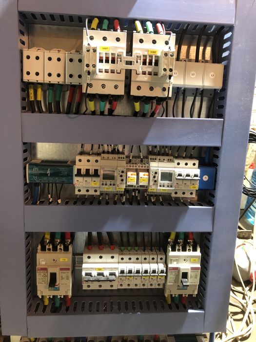 Сборка электро и щитов автоматики. Программирование логических реле