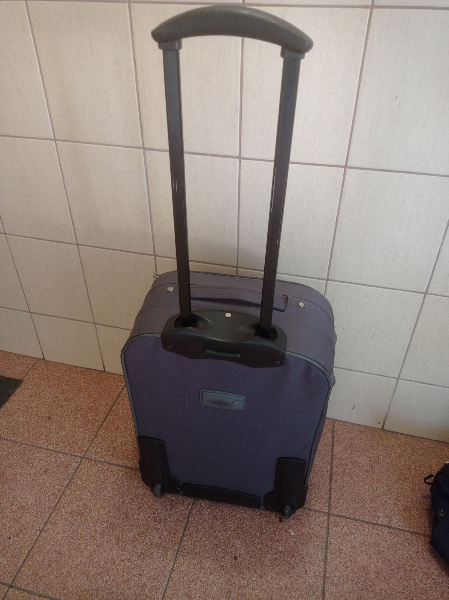 Walizki na sprzedaż stan db