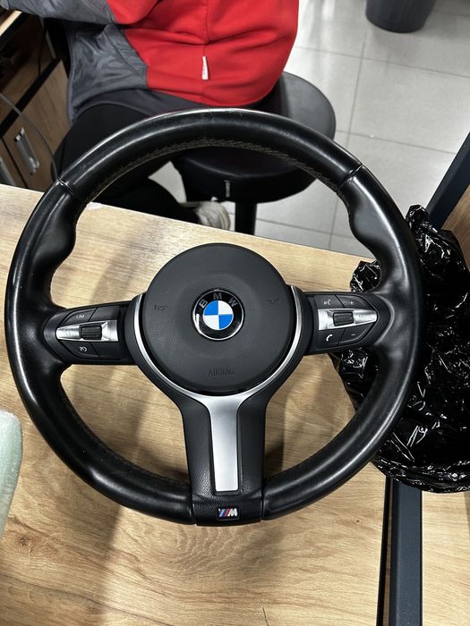 Руль бмв ф30 ф33 ф15 ф25 M bmw f30 f32 f15 f25 лепестки М кермо
