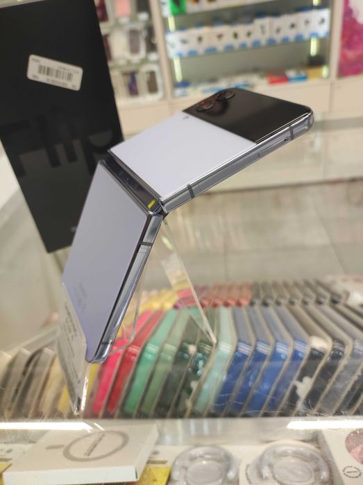 Samsung Z FLIP 4 8/256GB Telakces Felicity *Raty 0%