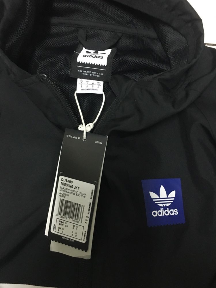 Casaco adidas towning jkt DU8380 novo