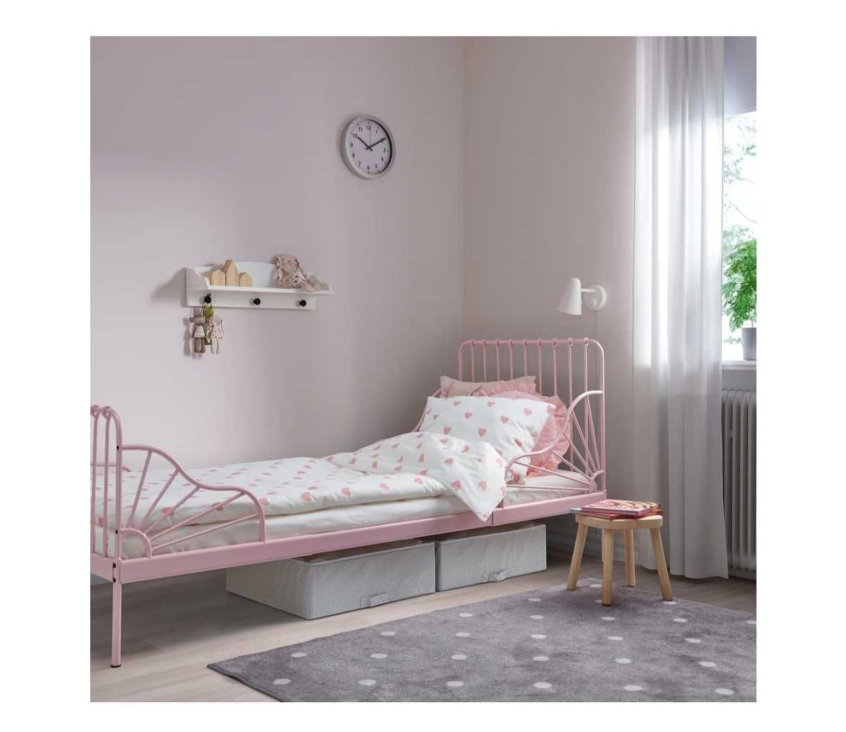Cama com colchão