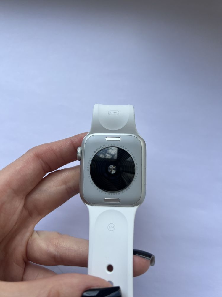 Годинник Apple watch. SE