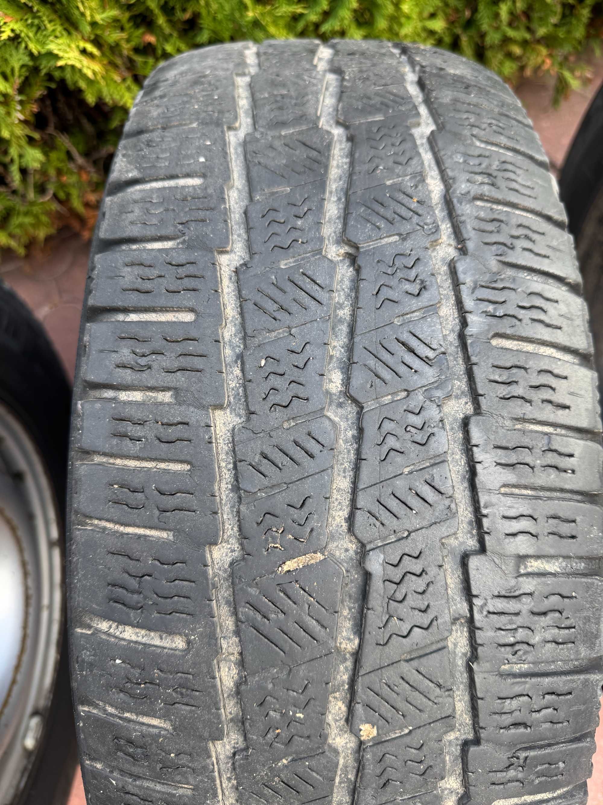 Opony zimowe Michelin agilis alpin 235/65/16C sprinter crafter Iveco