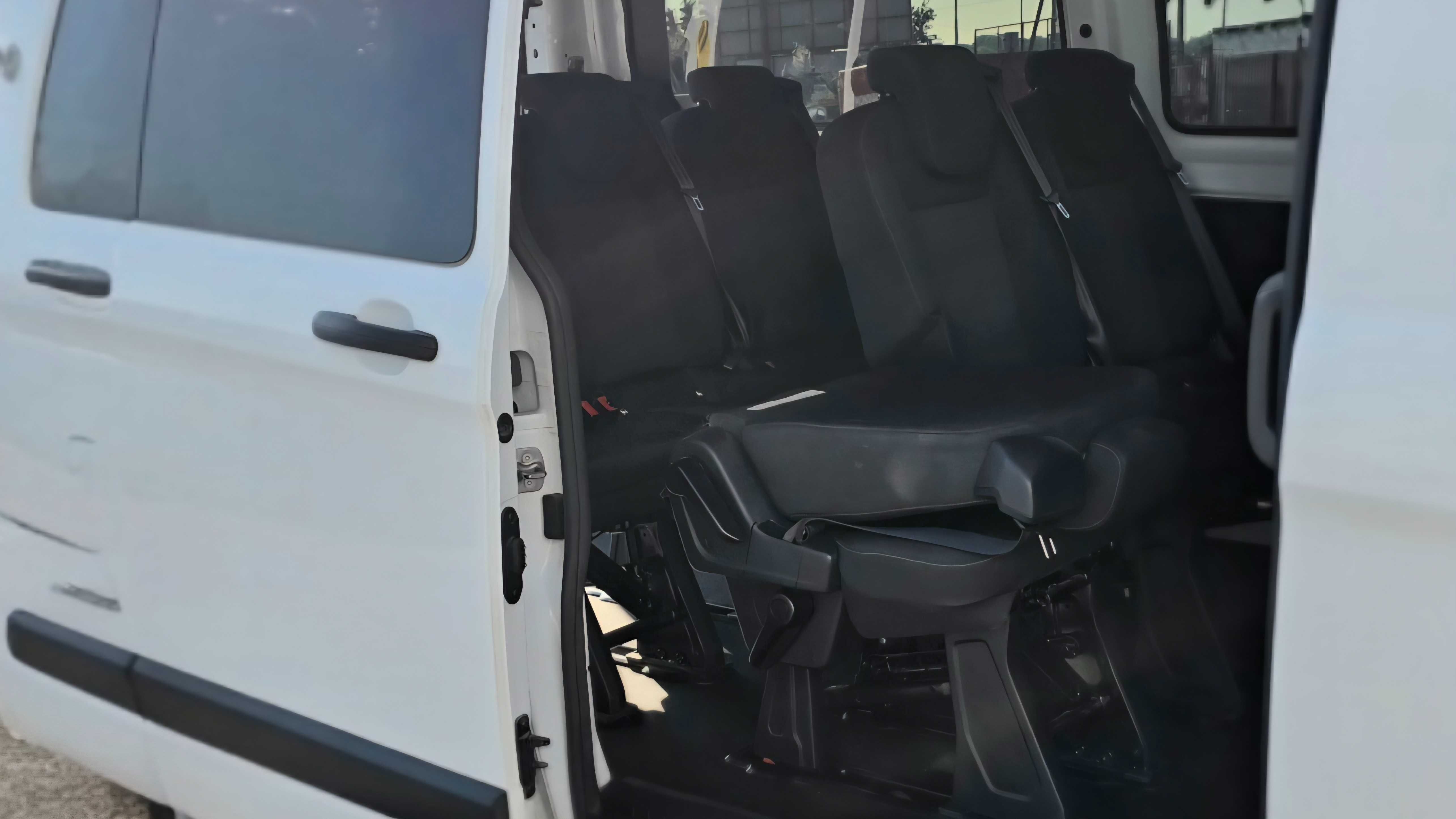 Wynajem busów 8-9 osob. Renault Trafic,Ford Transit Custom od 152zł