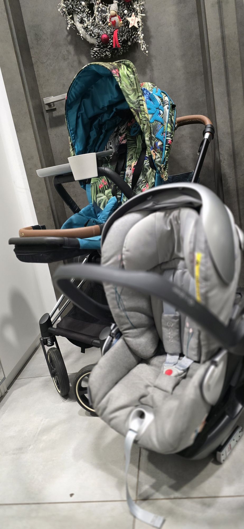 Wózek Spacerowy Cybex Priam 2.0 Dj Khaled i nosidełko z bazą Koi