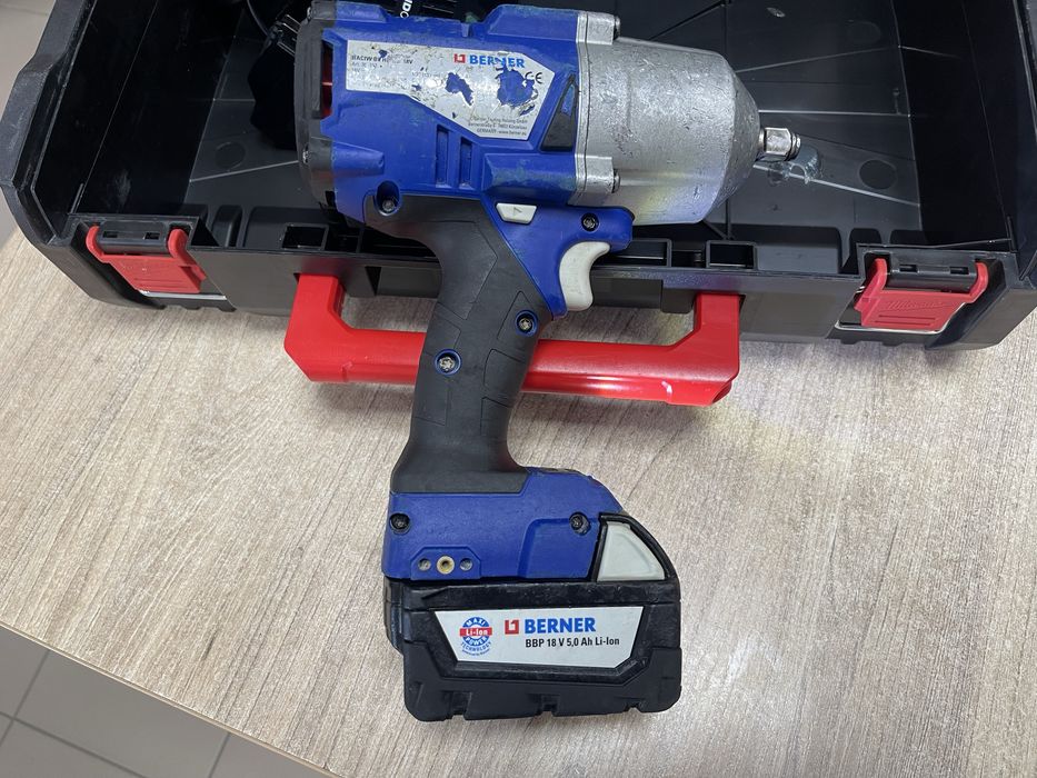 Berner Milwaukee M18 2767-22 / акумуляторний гайковерт Мілвокі 1350 Нм