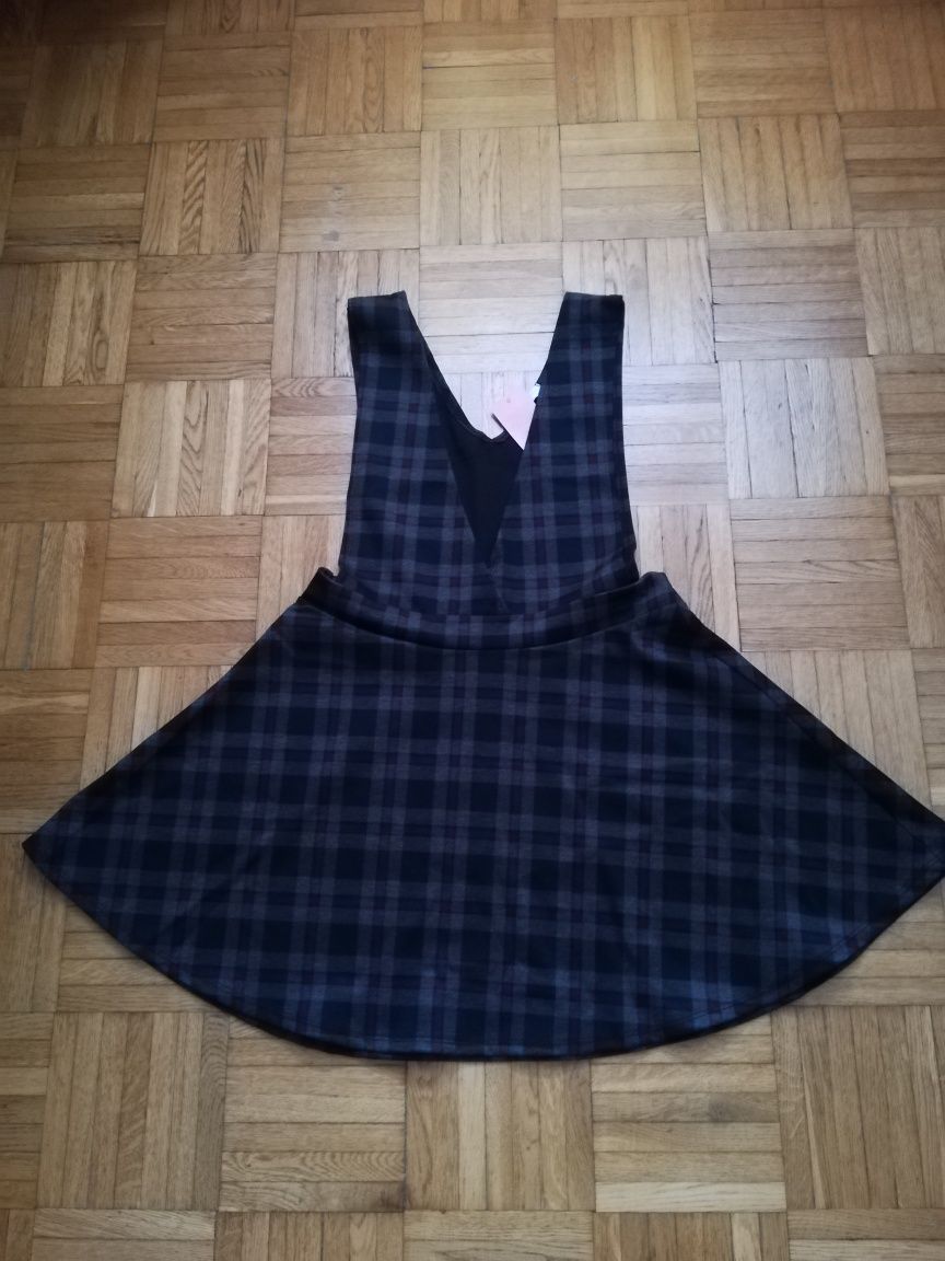 Sukienka nowa ala ogrodniczka w kratkę w r 146/152/158