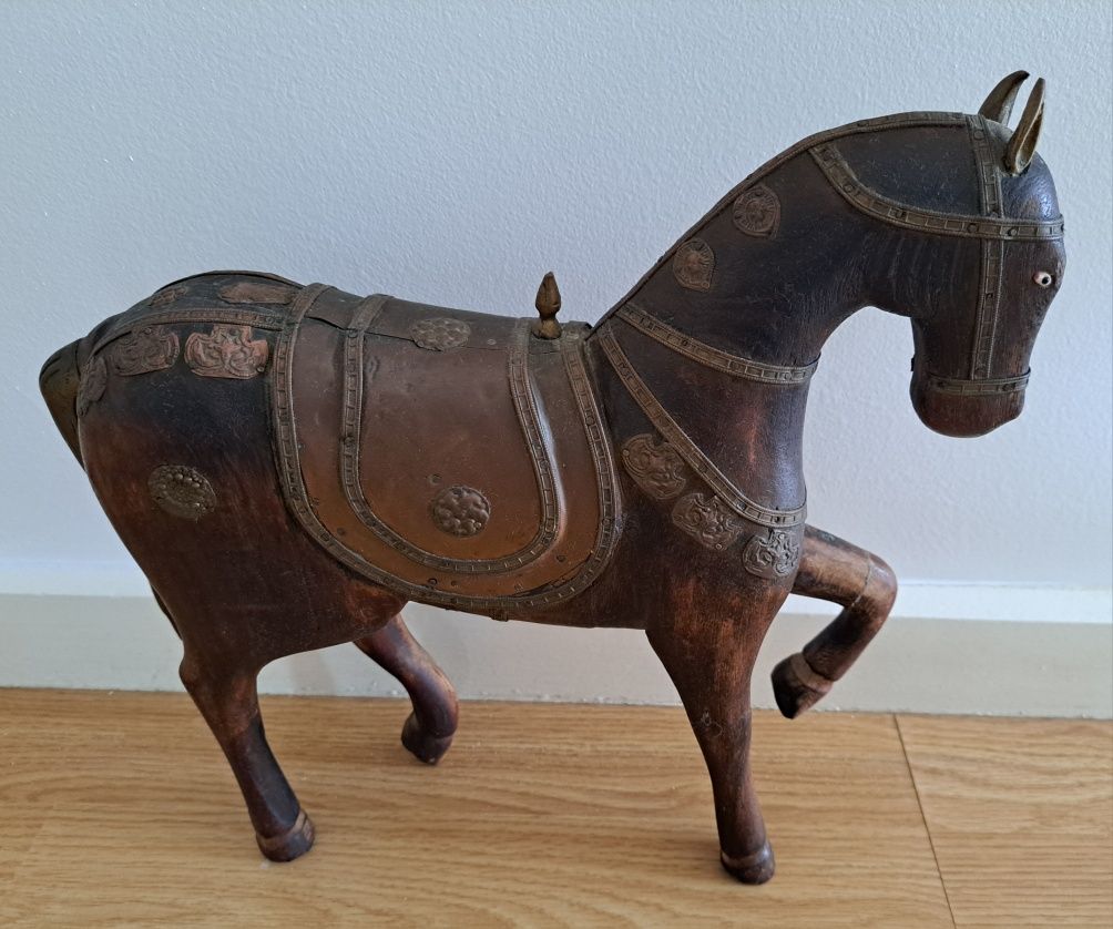 Cavalo Madeira e Metal :: Altura = 30cm