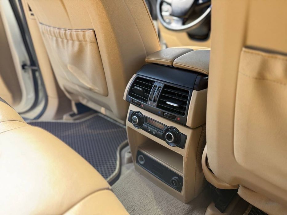 Продам BMW X5 e70  2012 року