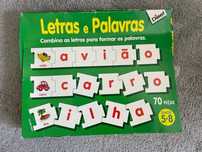 Domino "Letras e Palavras " | Diset - dos 5 - 8 anos muito bom