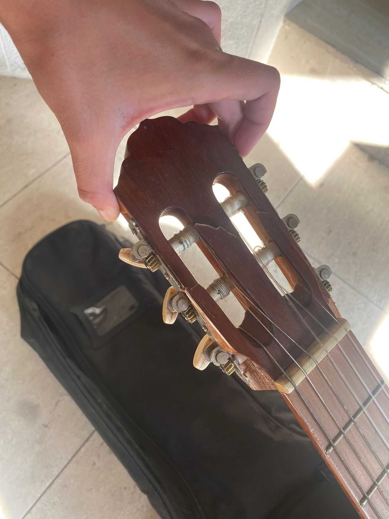 Guitarra acústica