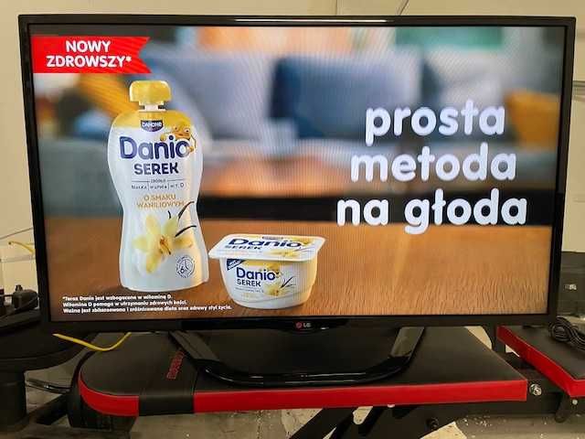 Telewizor LG 42" SMART WiFi, 3D, full HD, YouTube, Netflix, polecam