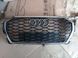 Решітка радіатора Audi Q3 S-line 83F853651A