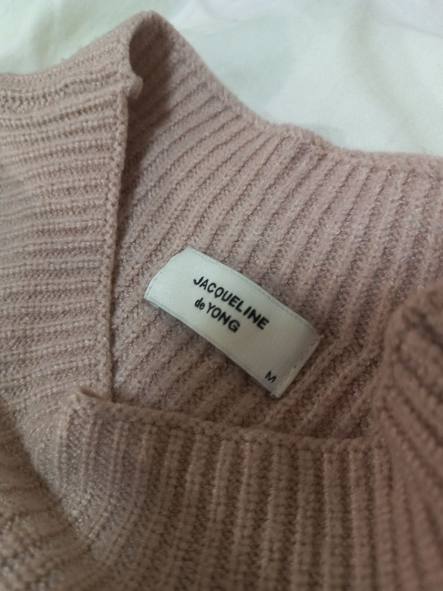 Розовый серый белый молочный свитер
Оверсайз
Пог-54 см
Длинна-61 см
Ру