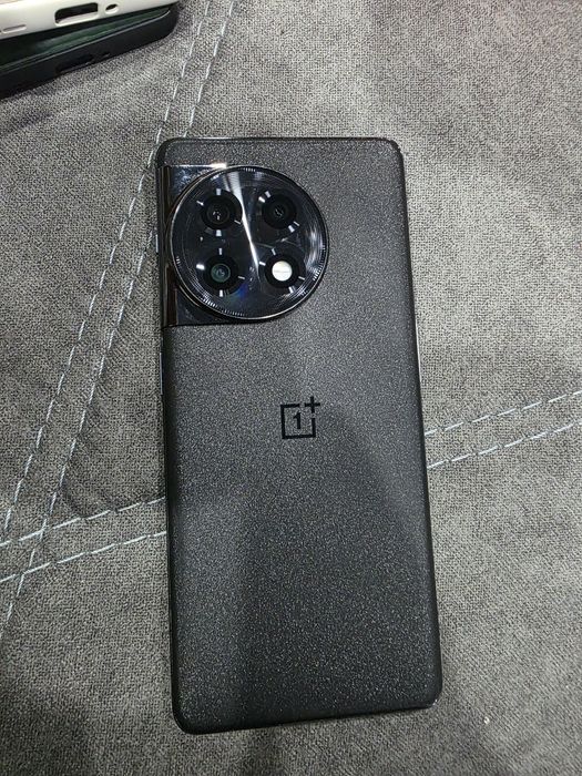 One+ ACE2 (11r), Ван плас, смартыон
