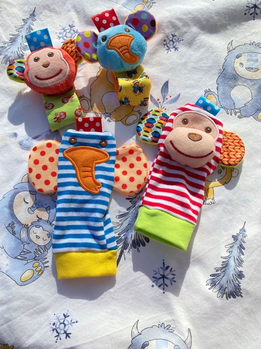 Дитячі шкарпеточки-брязкальця