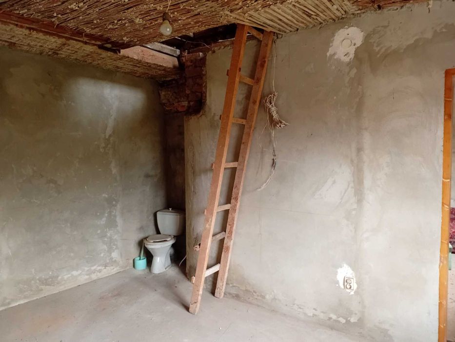 Продам 1/2 частину будинку із ділянкою , гаражем біля Турецького моста