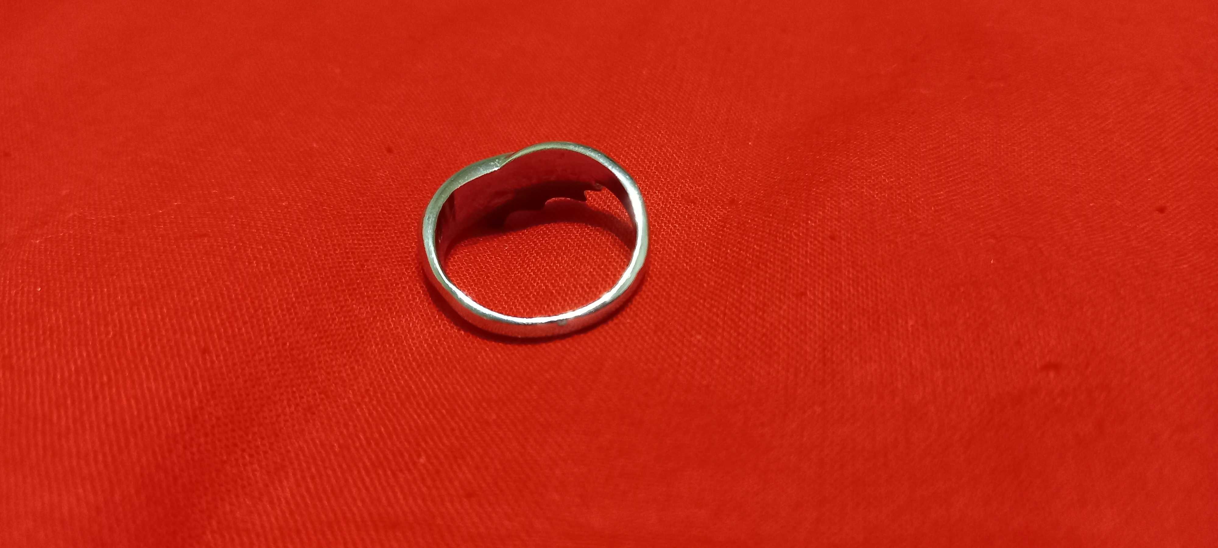 Кольцо женское, металл, р 17 б у