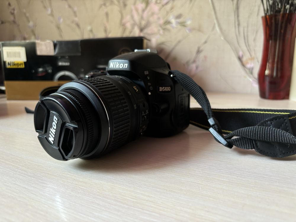 Nikon D-5100 в ідеальному стані
