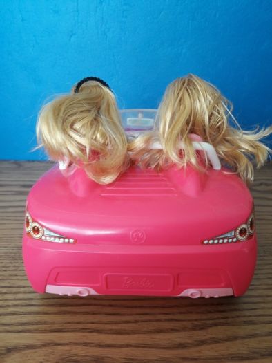 Carro descapotável da Barbie