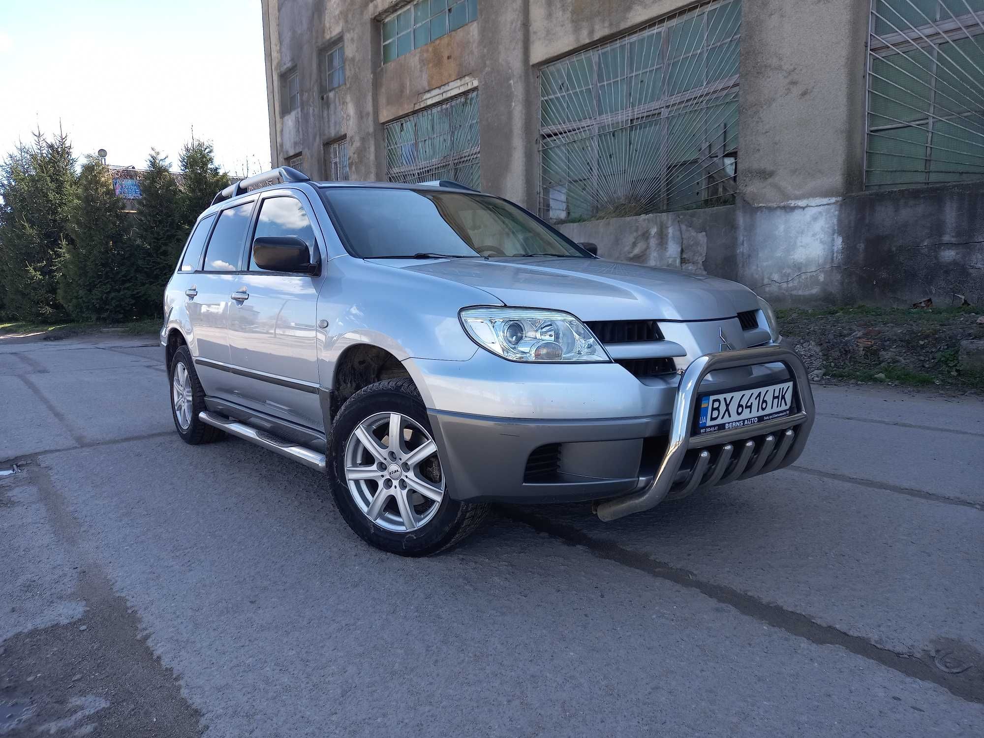 Продам Mitsubishi Outlander 2,0