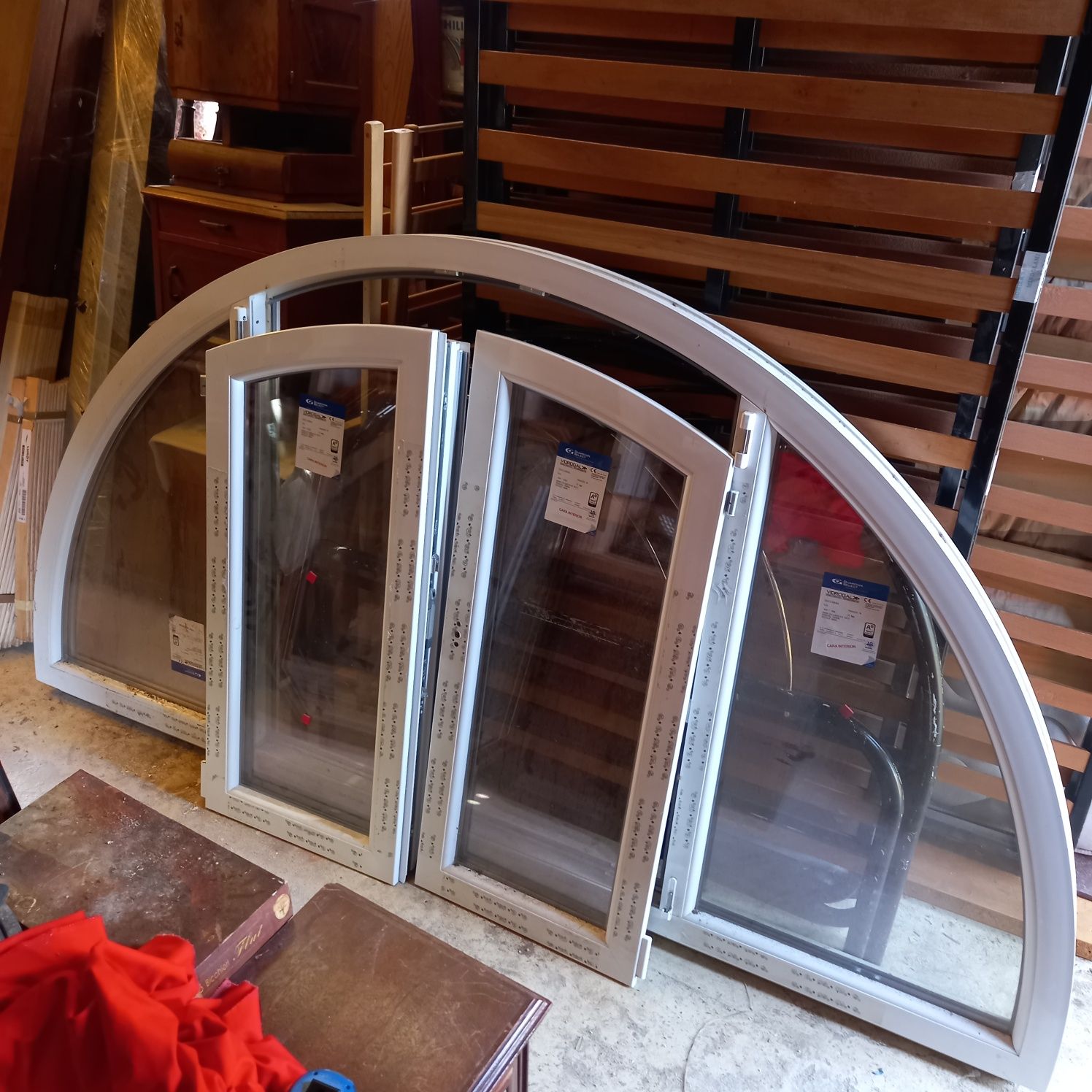 Caixilho Oval Rehau