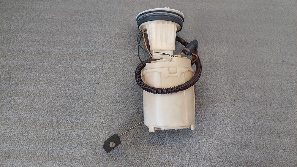 Bomba de combustível AUDI A4 (8E2, B6)